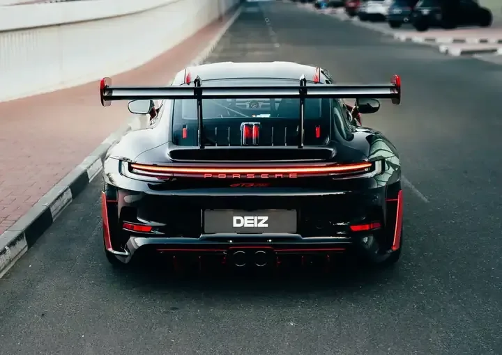 Top 5 Places to Drive Your Bugatti Around Dubai