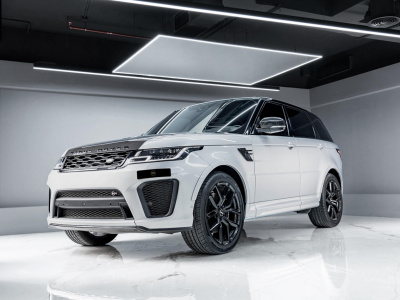 Range Rover SVR White