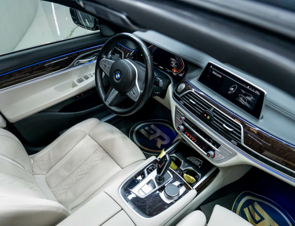 BMW 730Li