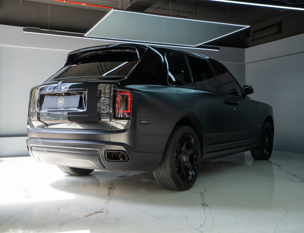 Rolls Royce Cullinan Black Badge